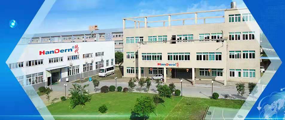 聚碳酸酯的性能特點(diǎn)中空格子板生產(chǎn)線(xiàn)